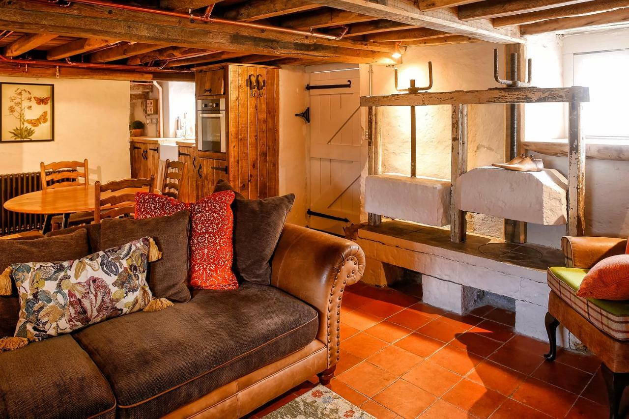 The Cheese House, Gileston Manor Apartman Kültér fotó